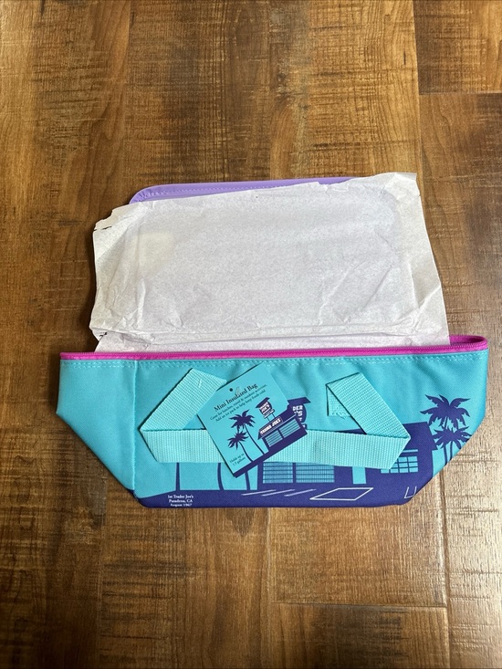 Trader Joe'S Handbags - Trader Joe’s mini Insulated tote bag lunch bag blue summer 2026 NWT